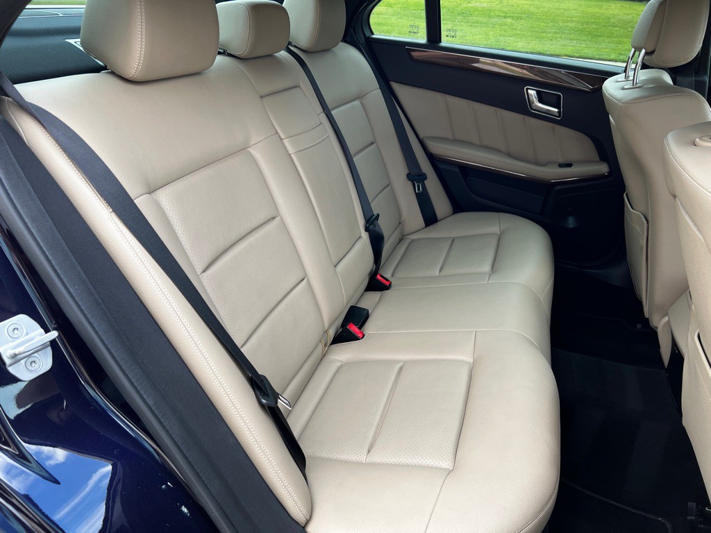 2011 Mercedes-Benz E-Class Image 16