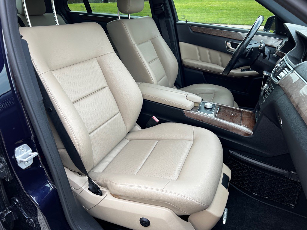 2011 Mercedes-Benz E-Class Image 19