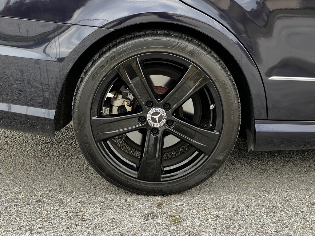 2011 Mercedes-Benz E-Class Image 22