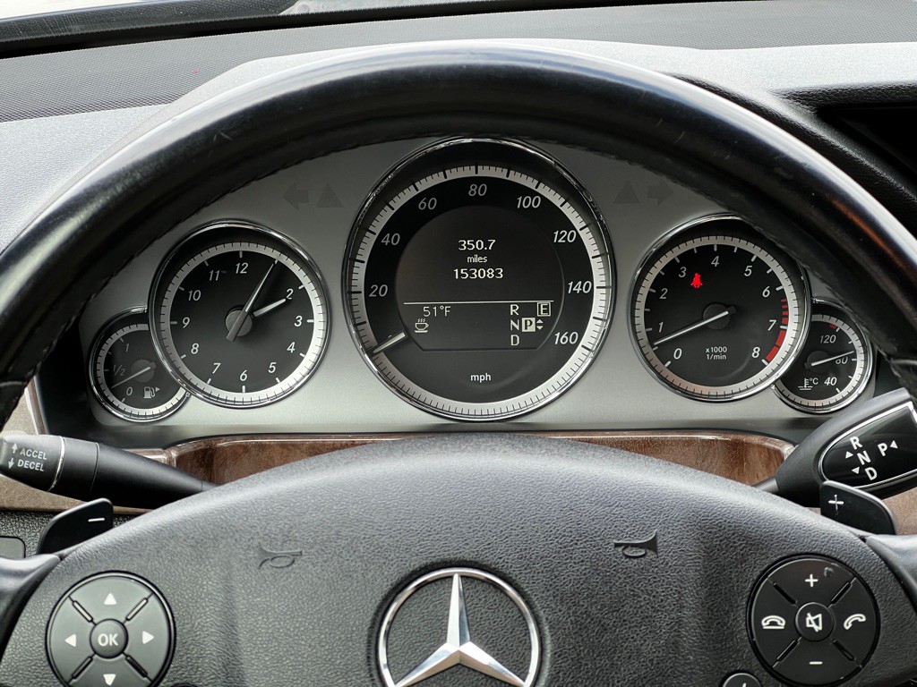 2011 Mercedes-Benz E-Class Image 28