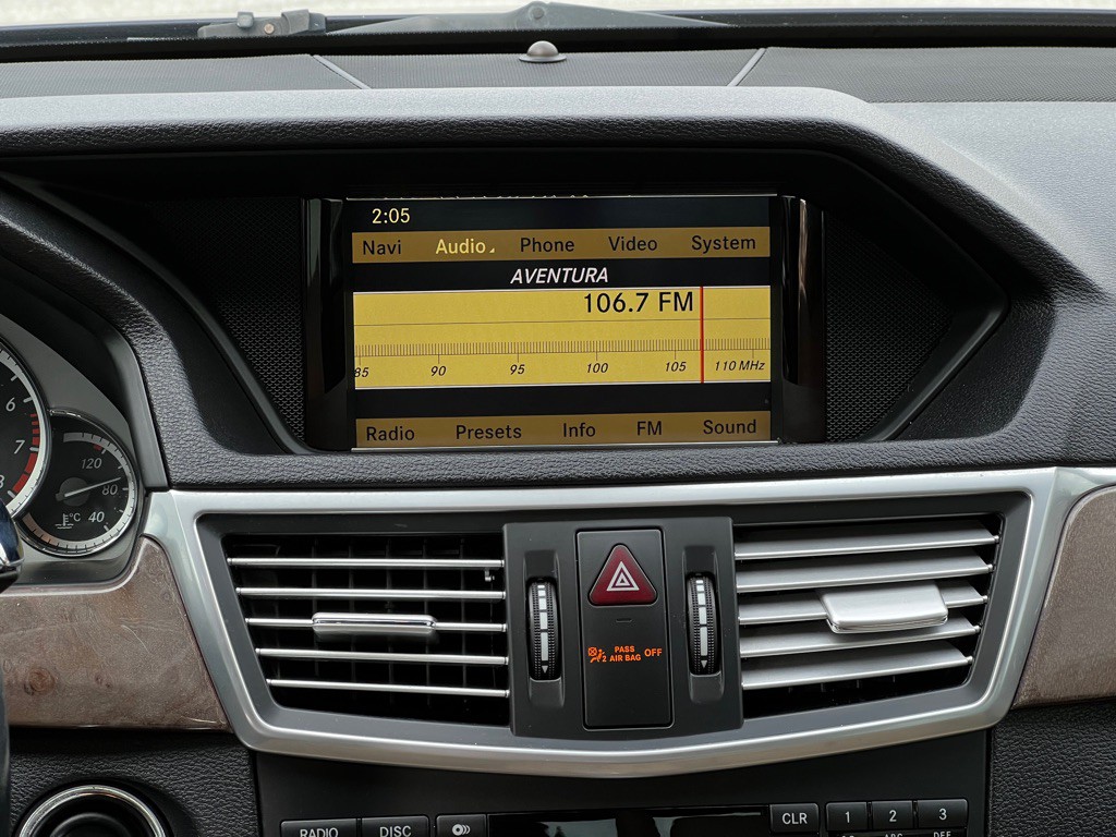 2011 Mercedes-Benz E-Class Image 29