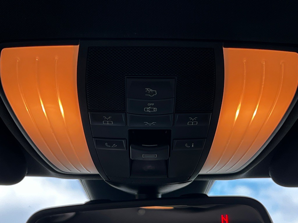 2011 Mercedes-Benz E-Class Image 36
