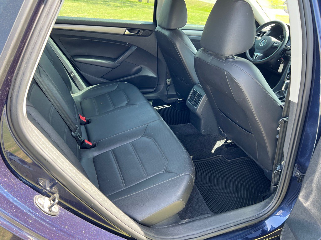2014 Volkswagen Passat Image 15