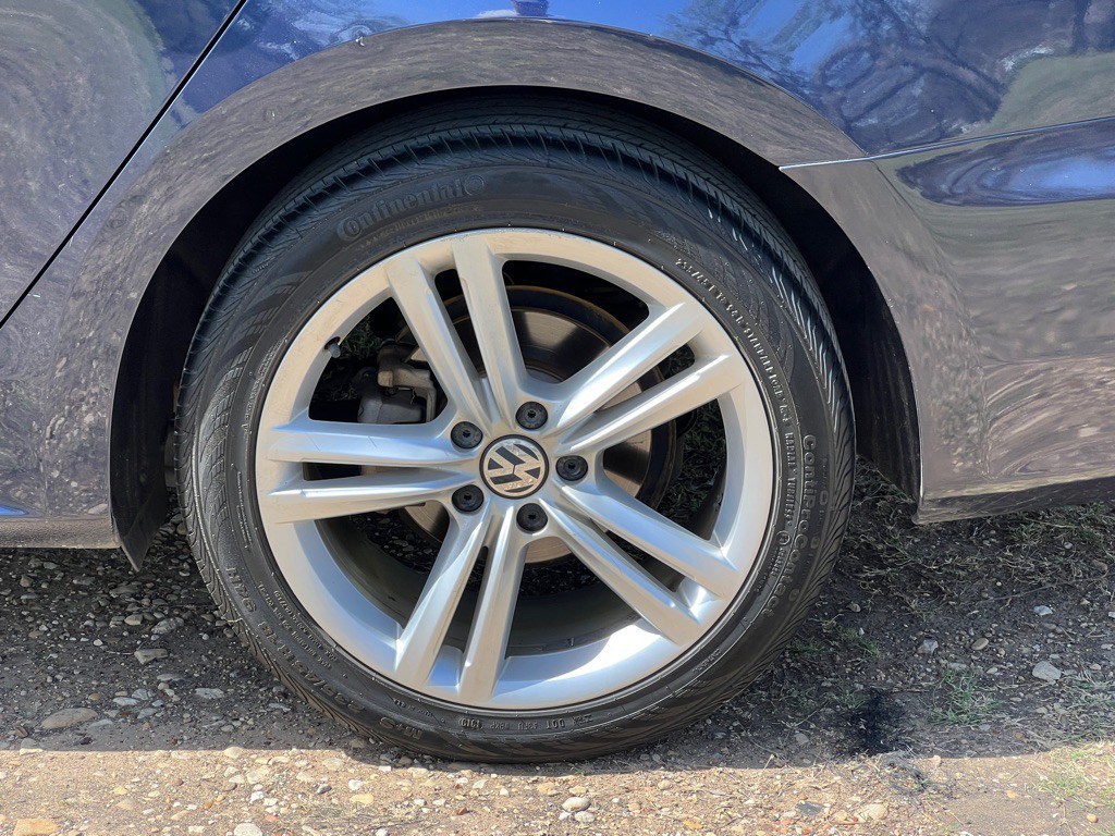 2014 Volkswagen Passat Image 23