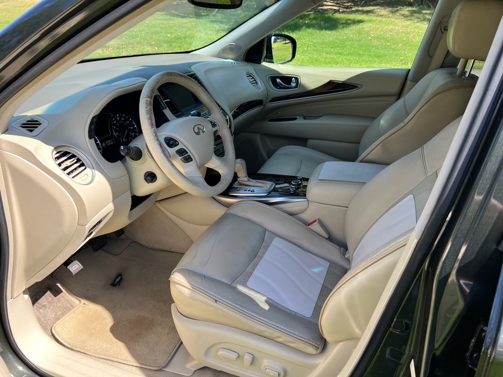 2013 INFINITI JX35 Image 9