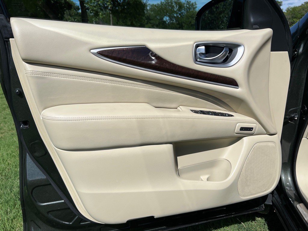 2017 INFINITI QX60 Image 11
