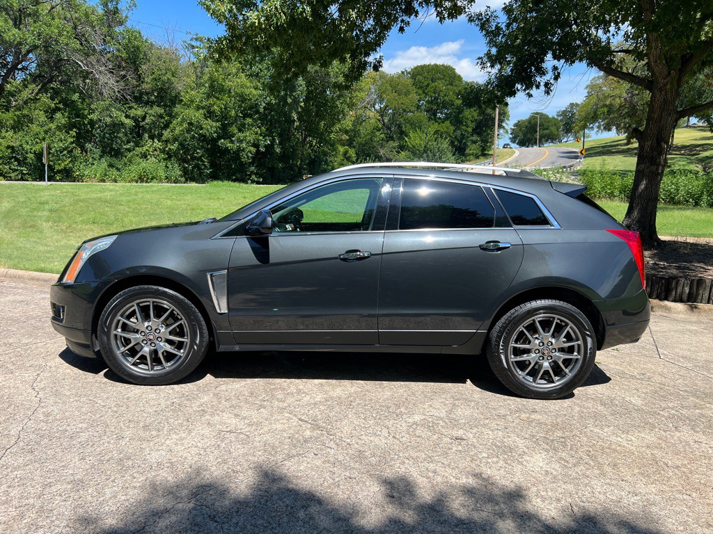 2015 Cadillac SRX Image 2