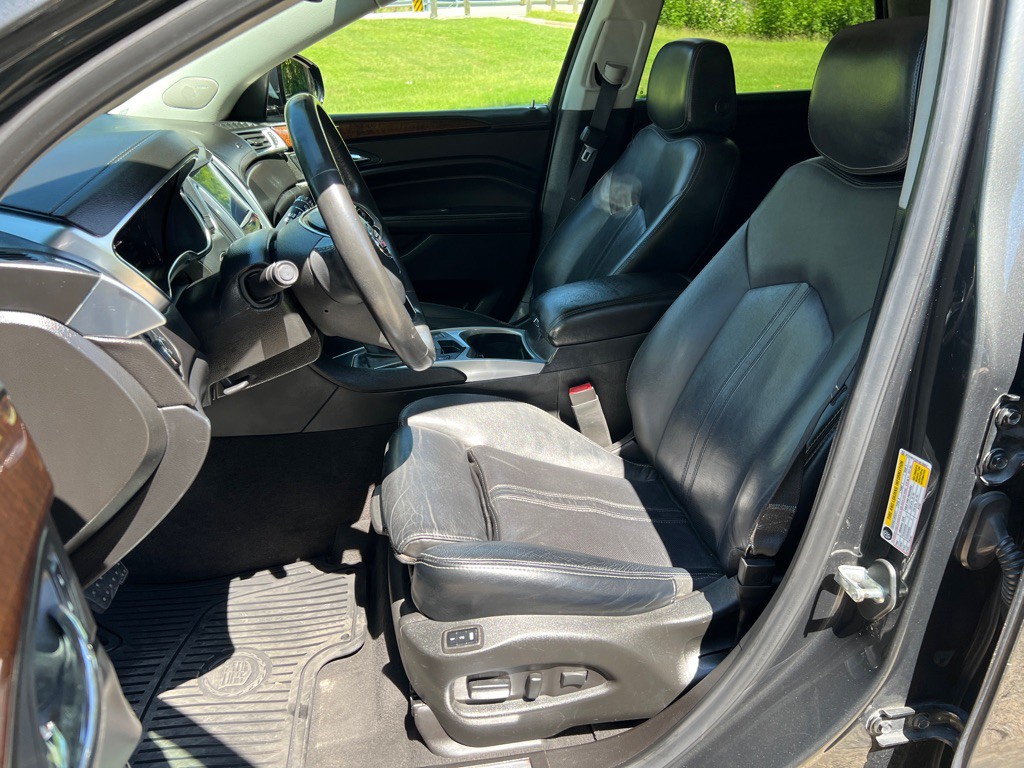 2015 Cadillac SRX Image 10