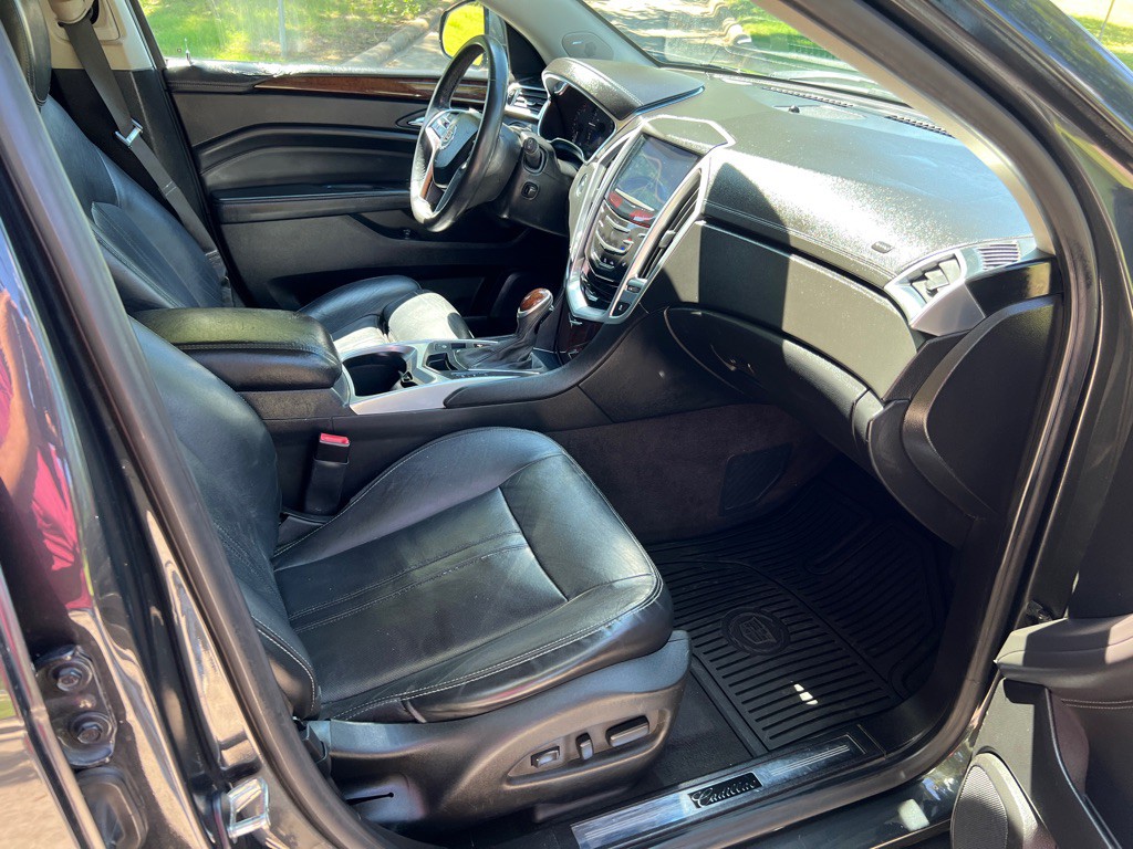 2015 Cadillac SRX Image 18