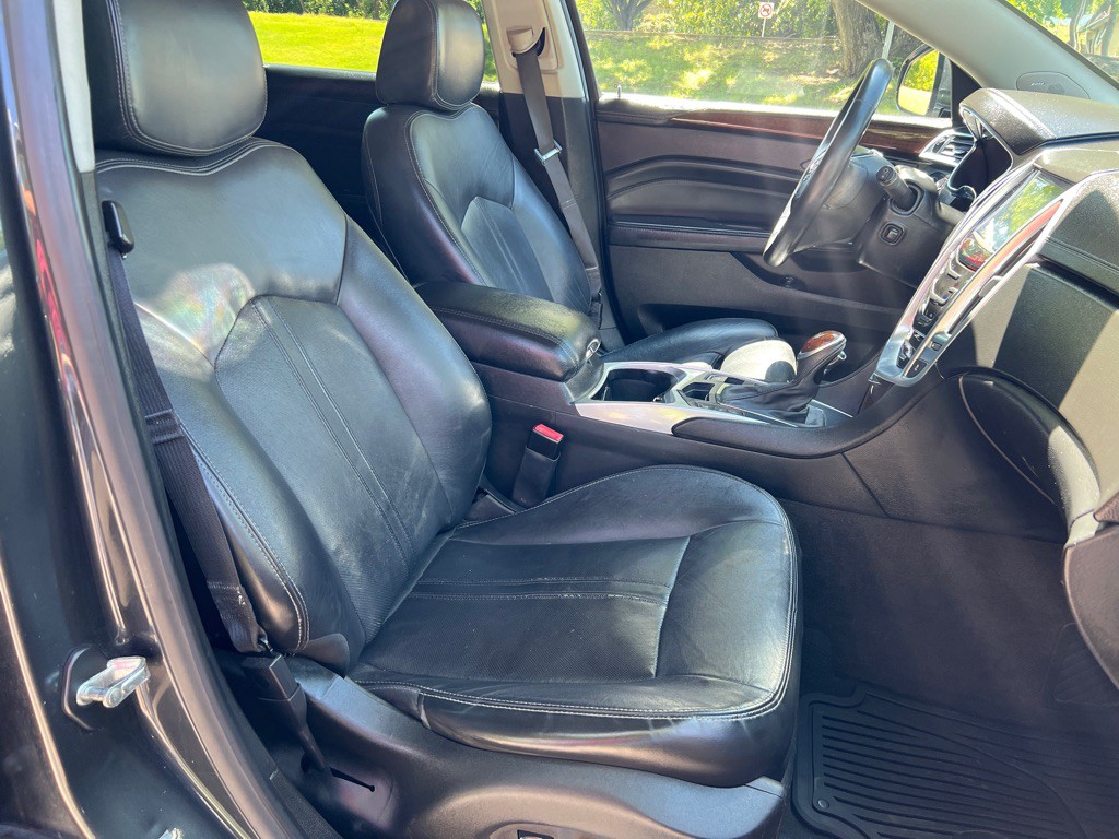 2015 Cadillac SRX Image 19