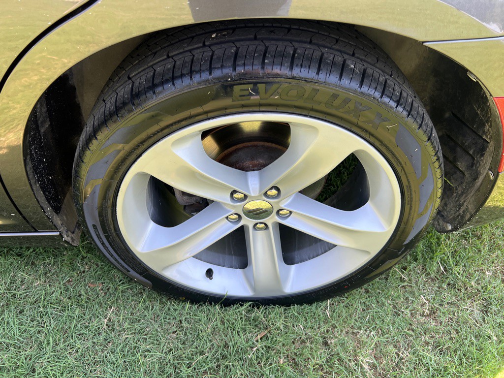 2016 Chrysler 300 Image 23