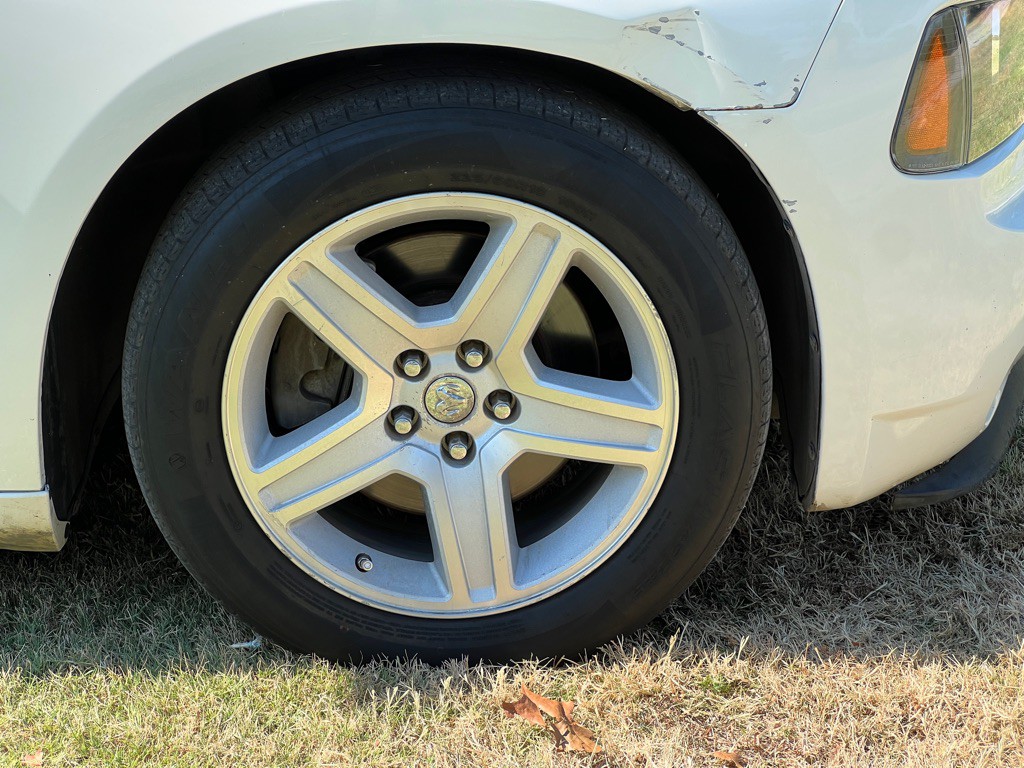 2008 Dodge Charger Image 21