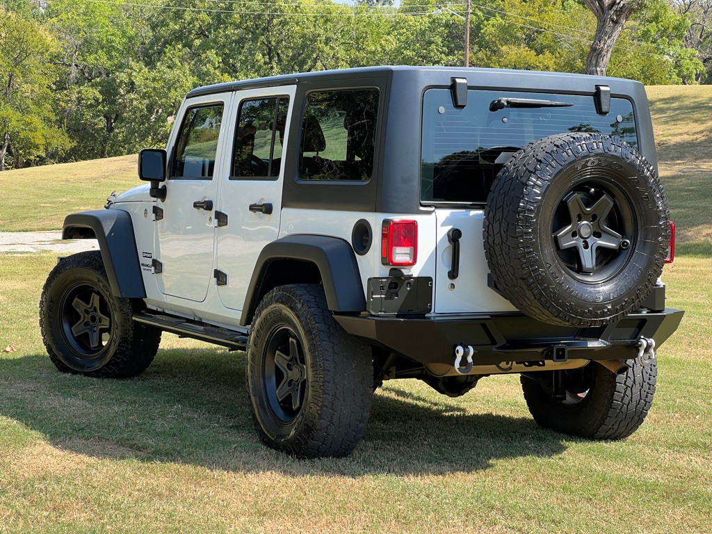 2016 Jeep Wrangler Unlimited Image 3