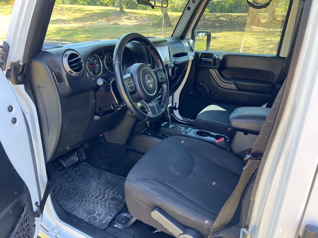 2016 Jeep Wrangler Unlimited Image 9