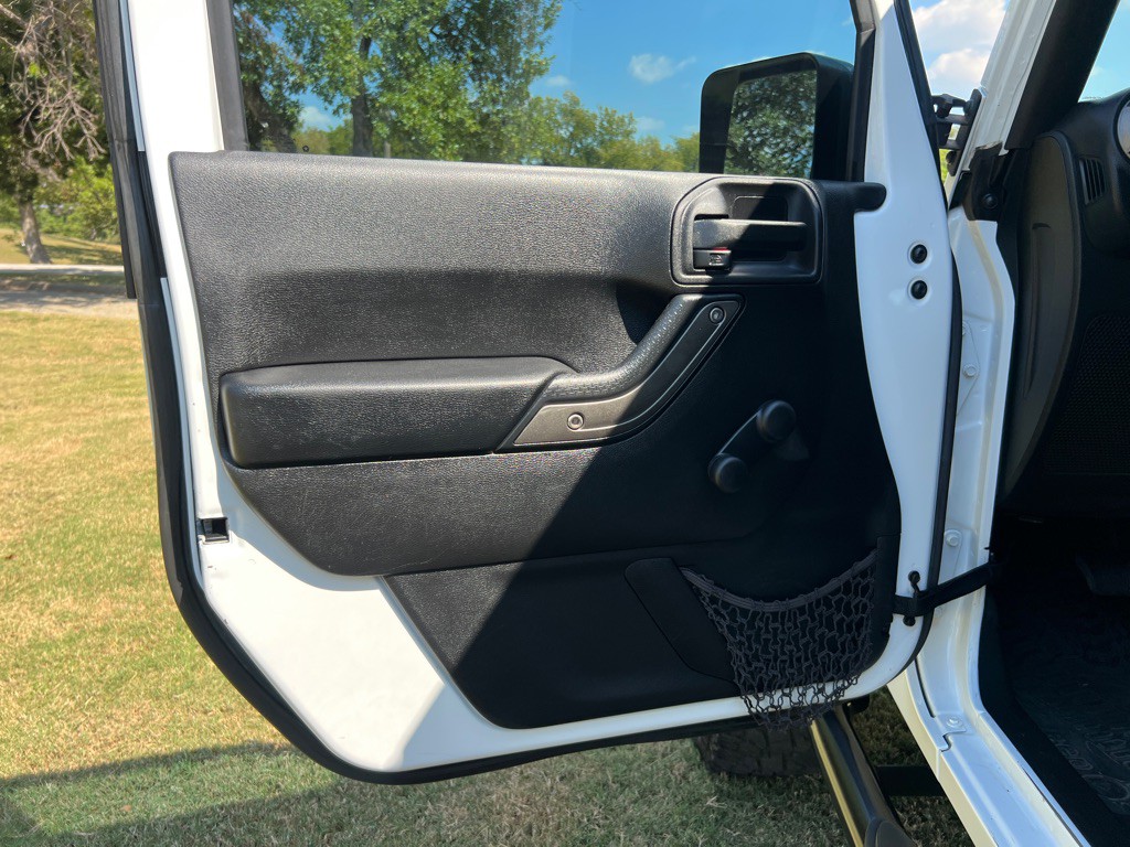 2016 Jeep Wrangler Unlimited Image 11