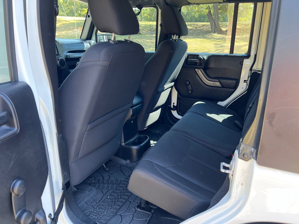 2016 Jeep Wrangler Unlimited Image 12