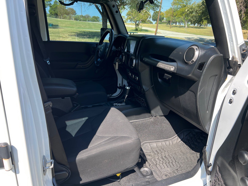 2016 Jeep Wrangler Unlimited Image 19