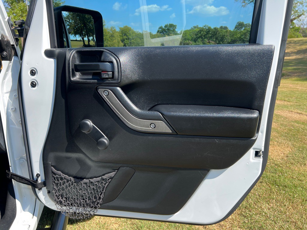 2016 Jeep Wrangler Unlimited Image 21