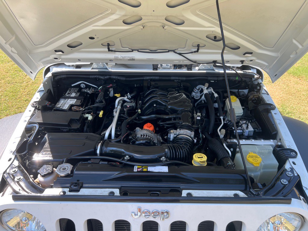 2016 Jeep Wrangler Unlimited Image 35