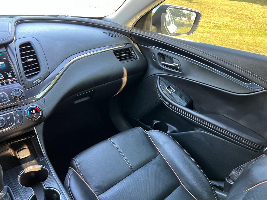 2016 Chevrolet Impala Image 28