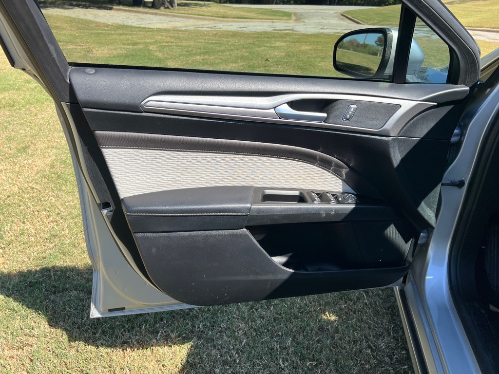 2019 Ford Fusion Image 11