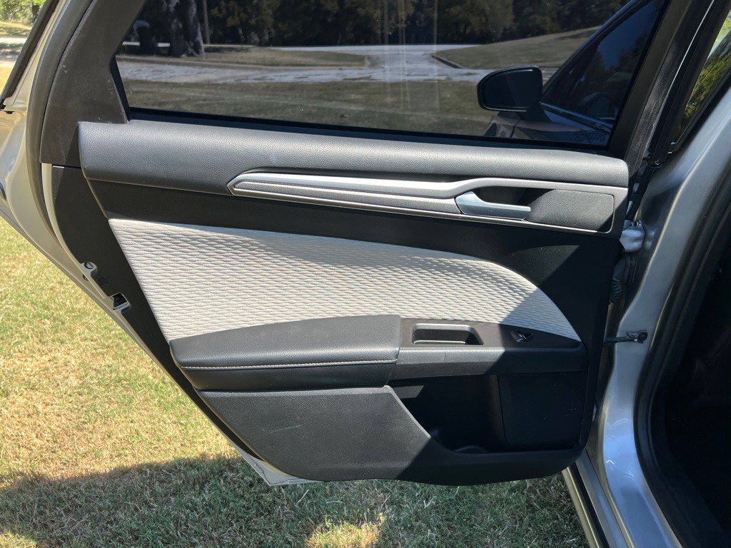 2019 Ford Fusion Image 14