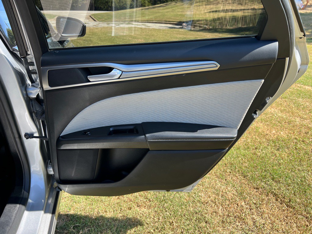 2019 Ford Fusion Image 17