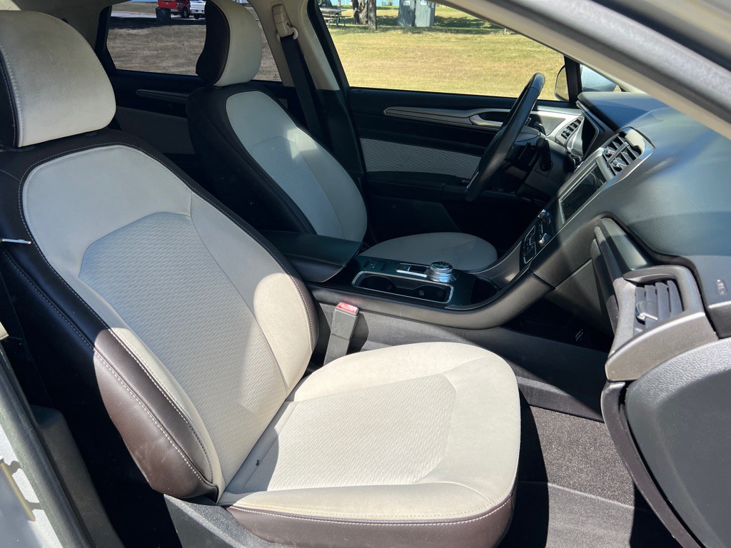 2019 Ford Fusion Image 19