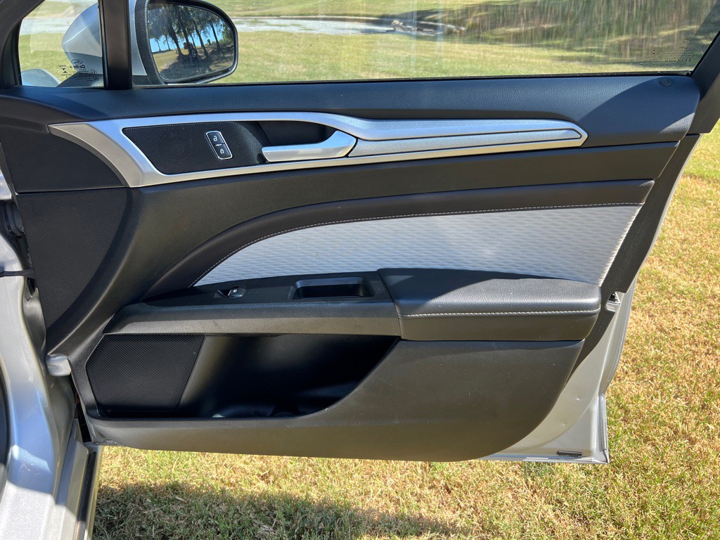 2019 Ford Fusion Image 20