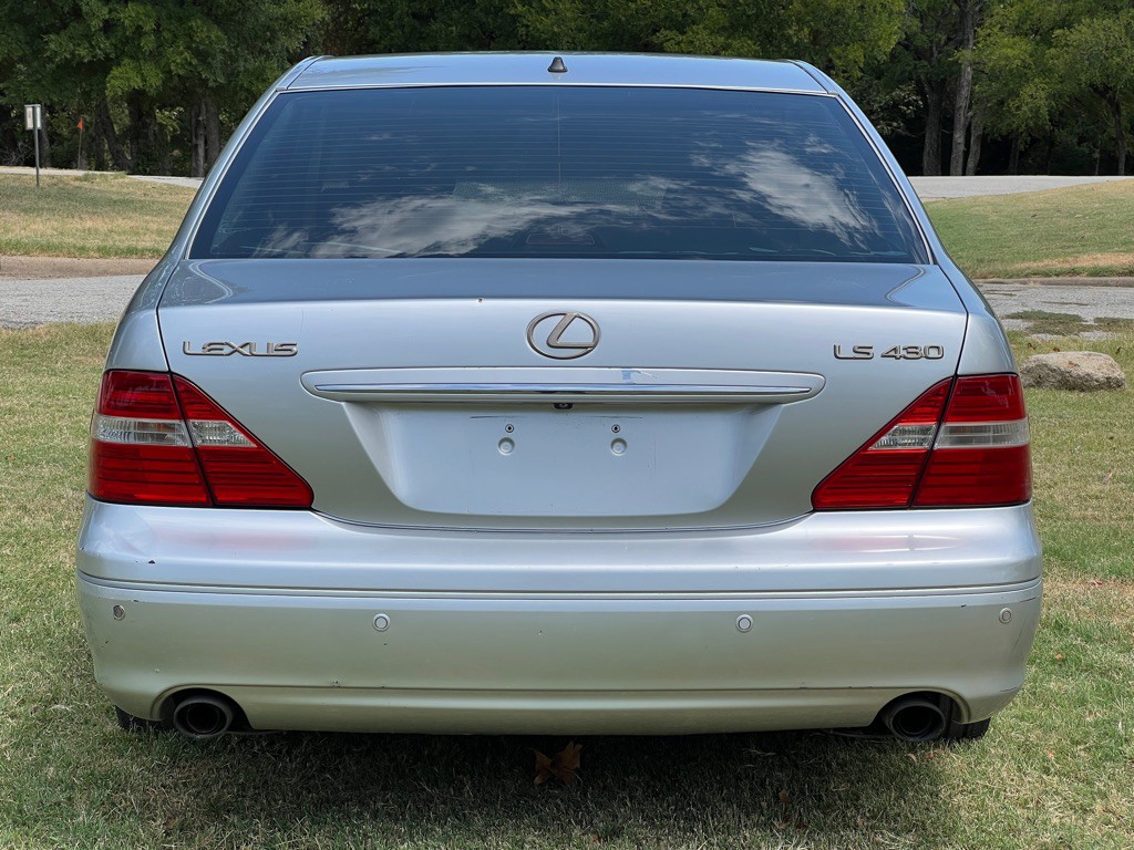 2006 Lexus LS Image 4