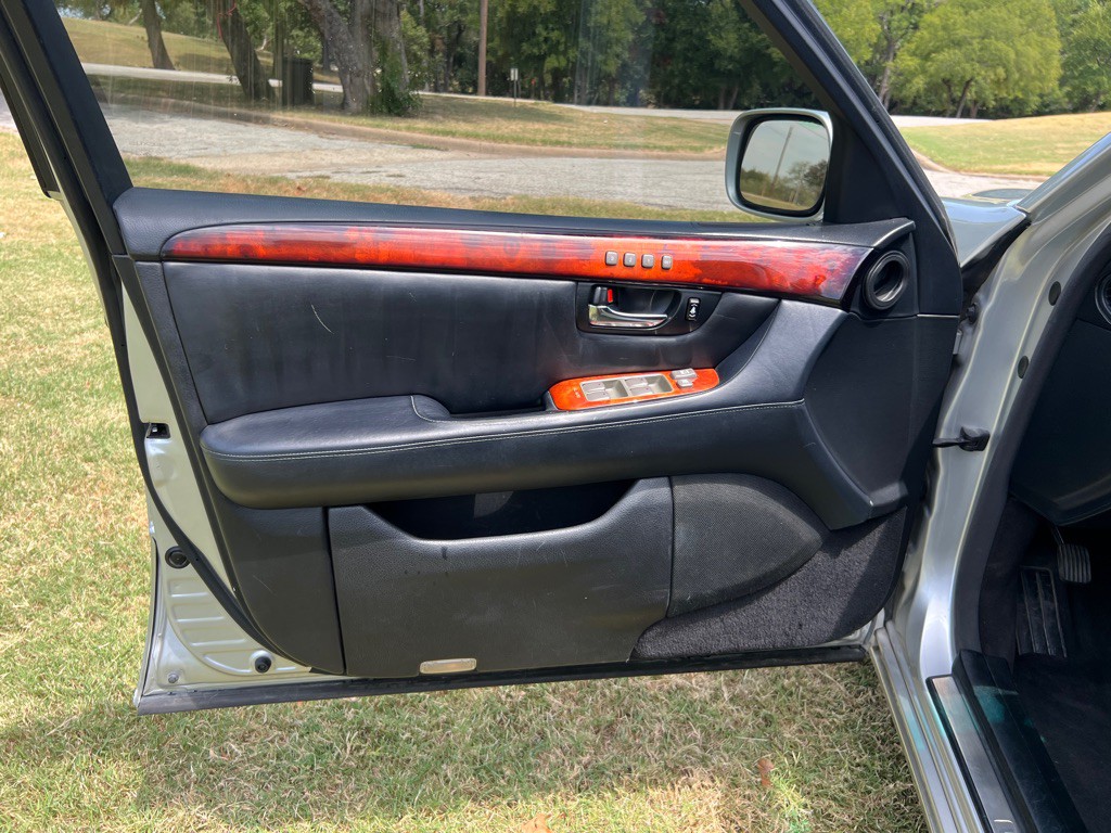 2006 Lexus LS Image 42