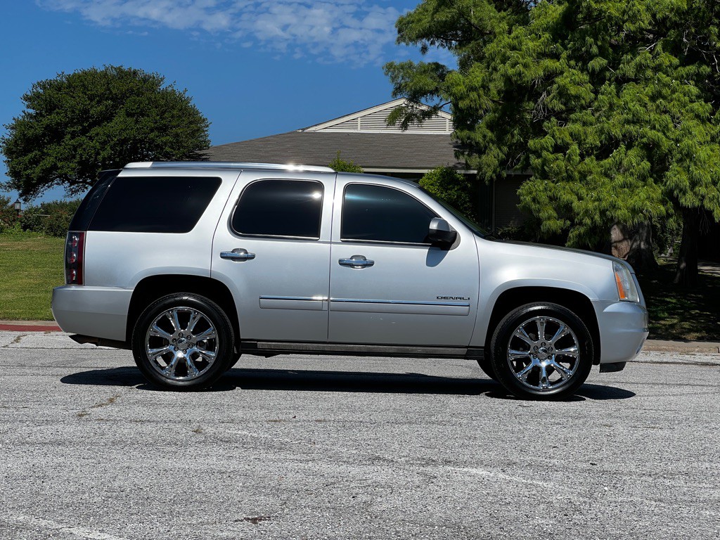2012 GMC Yukon Image 4