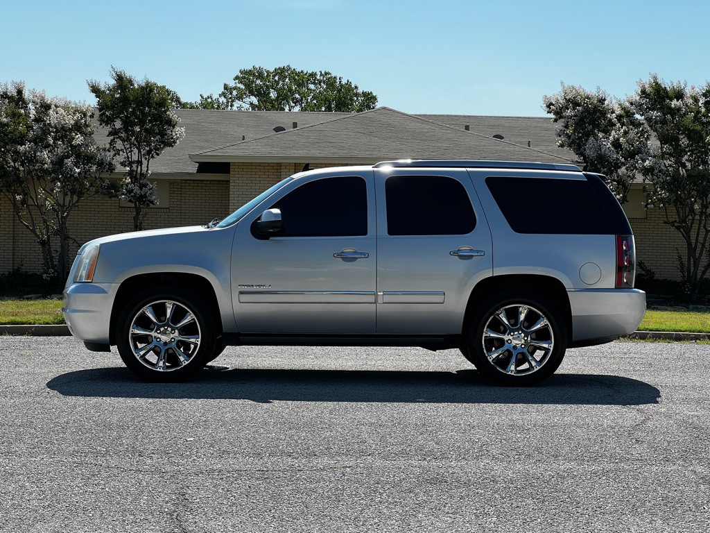 2012 GMC Yukon Image 8