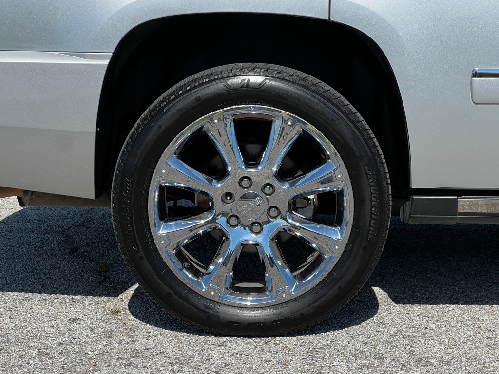 2012 GMC Yukon Image 24