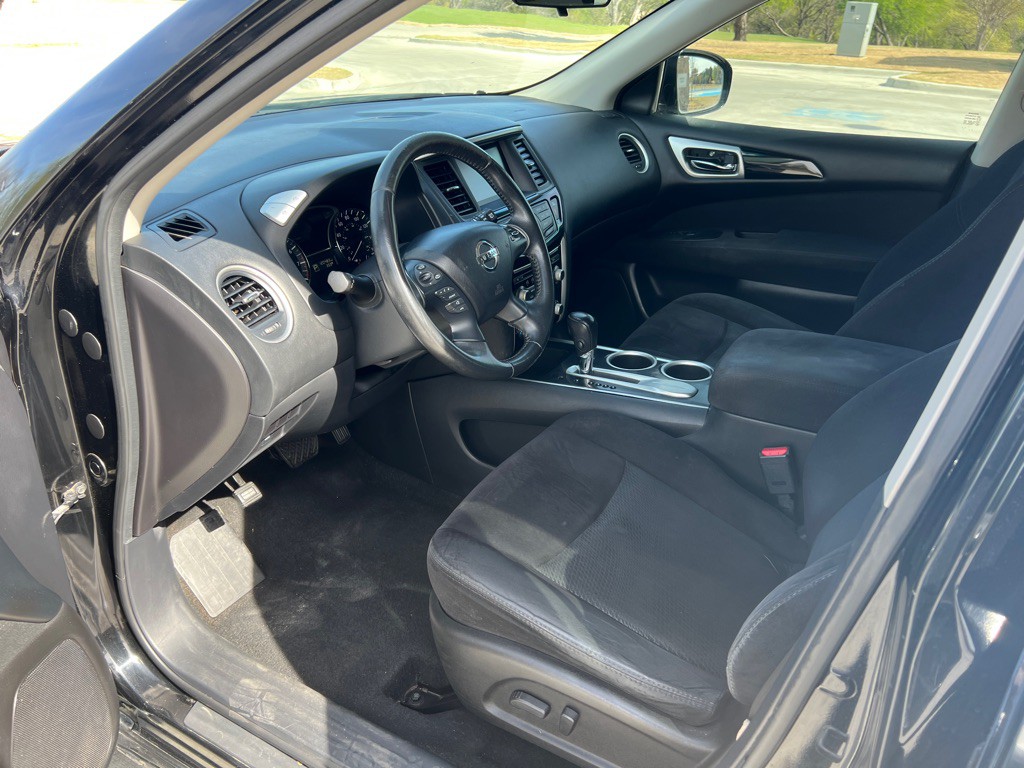 2014 Nissan Pathfinder Image 9
