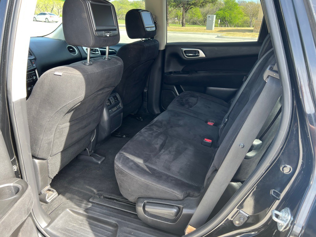 2014 Nissan Pathfinder Image 12