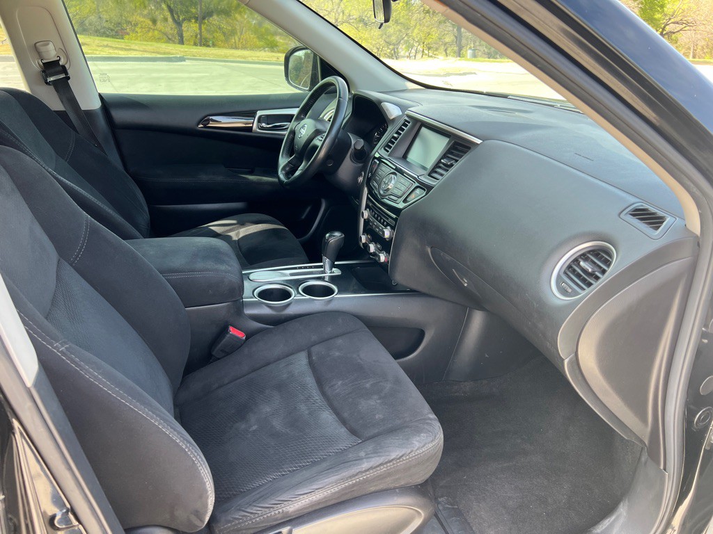 2014 Nissan Pathfinder Image 19