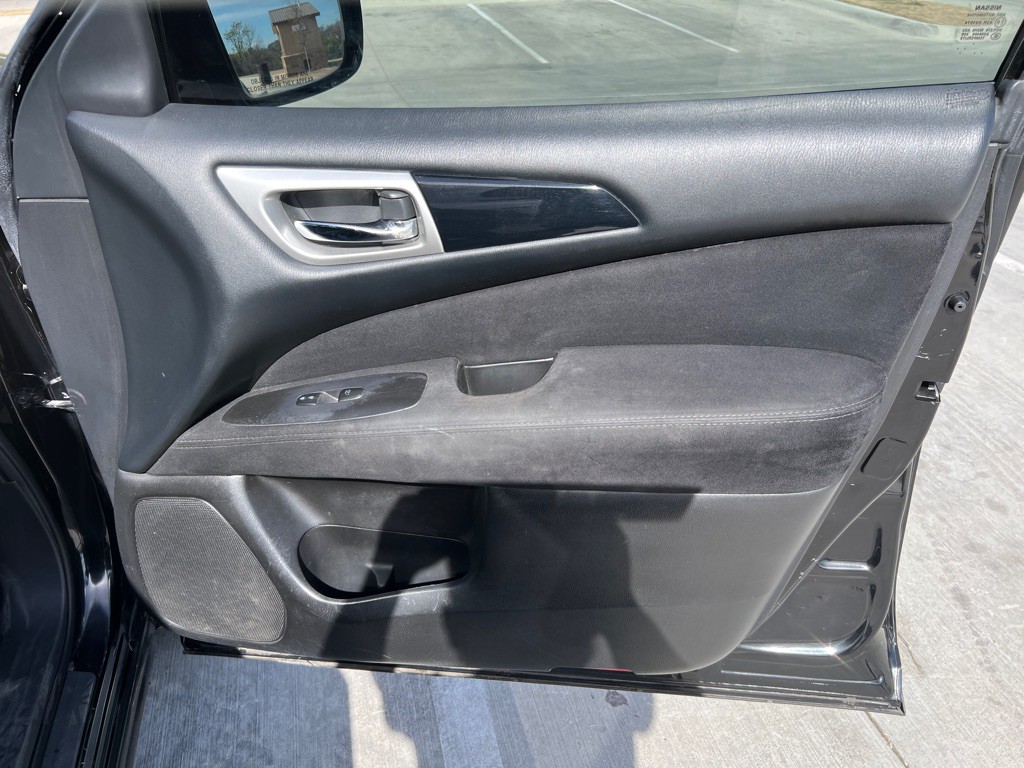 2014 Nissan Pathfinder Image 21
