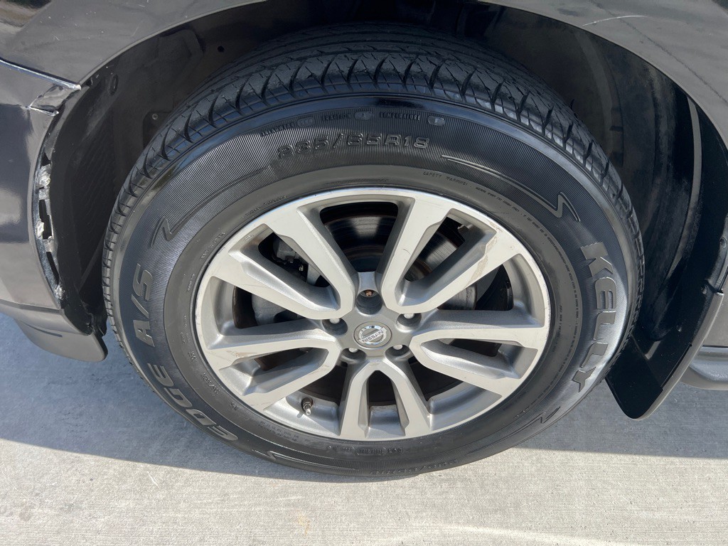 2014 Nissan Pathfinder Image 25