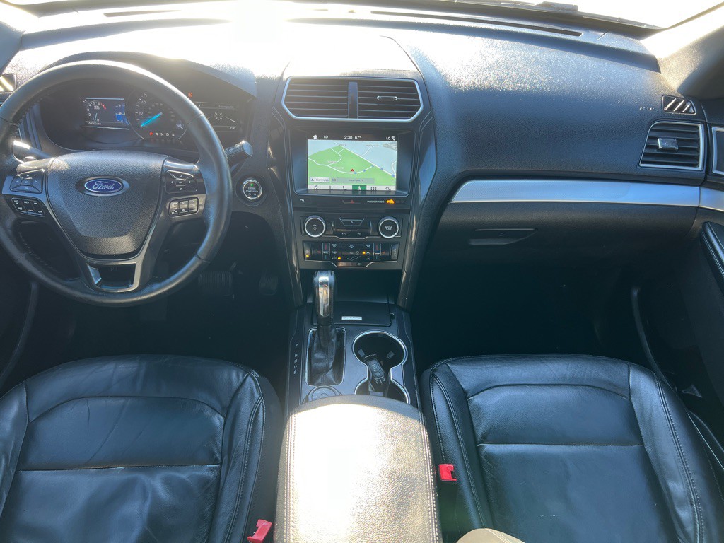 2017 Ford Explorer Image 26