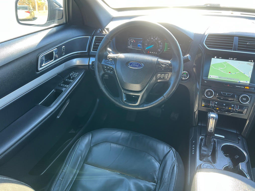2017 Ford Explorer Image 27