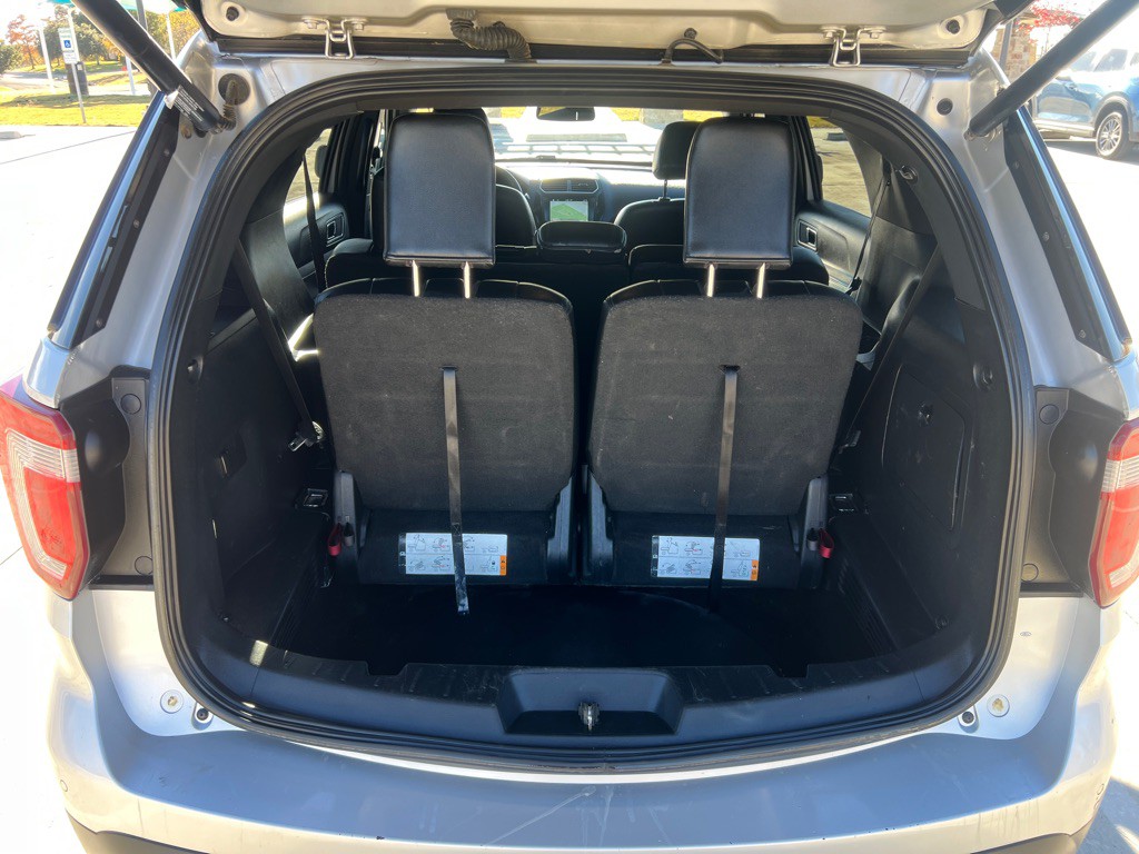 2017 Ford Explorer Image 30