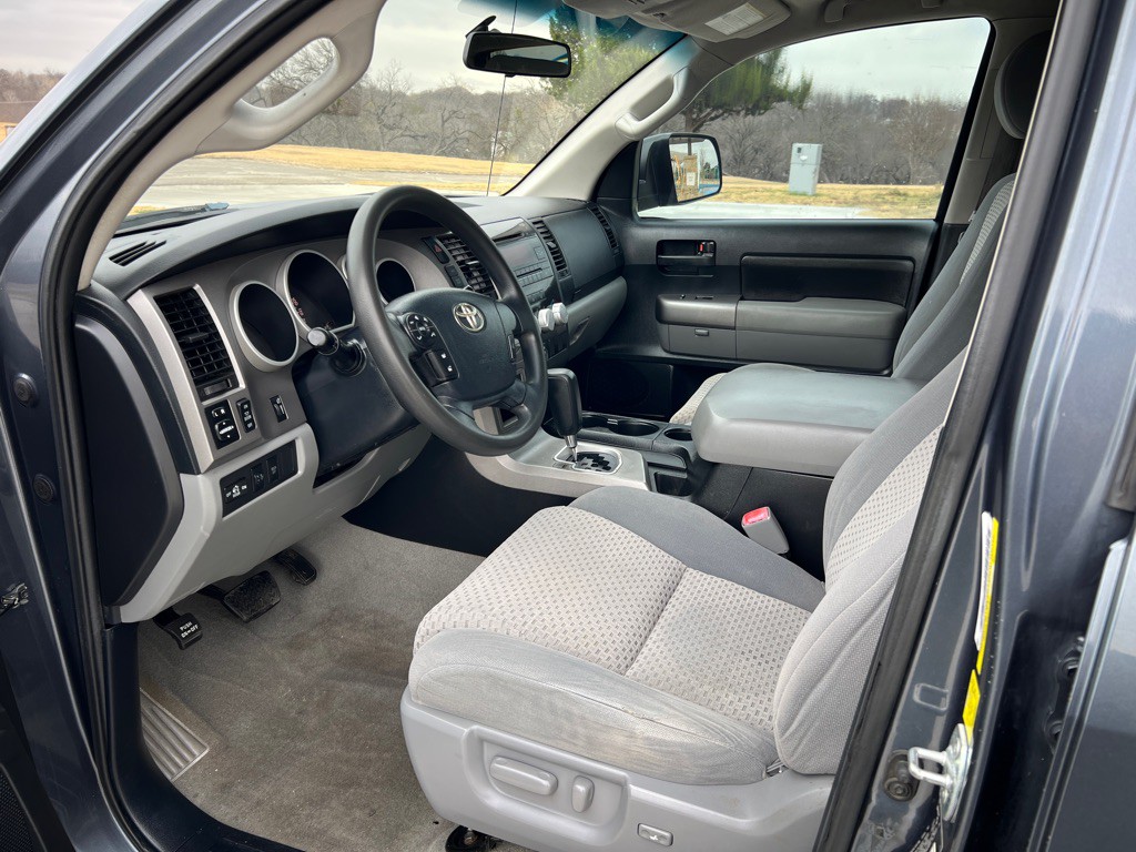 2010 Toyota Tundra Image 9