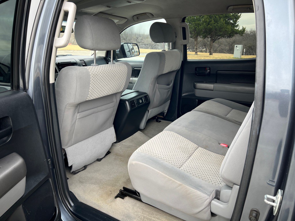 2010 Toyota Tundra Image 12