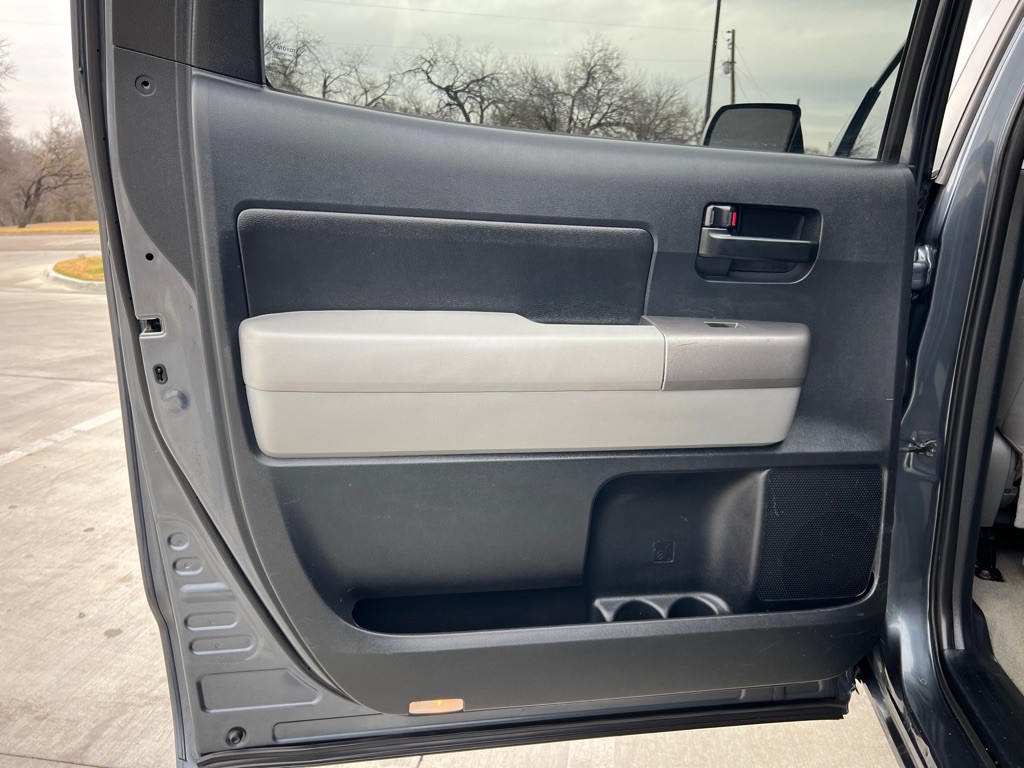 2010 Toyota Tundra Image 14