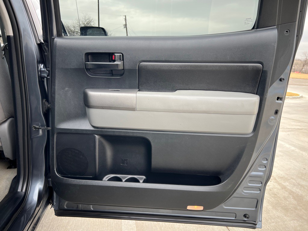 2010 Toyota Tundra Image 17