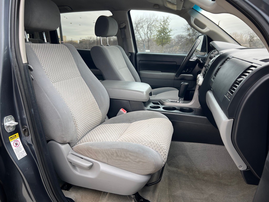 2010 Toyota Tundra Image 19