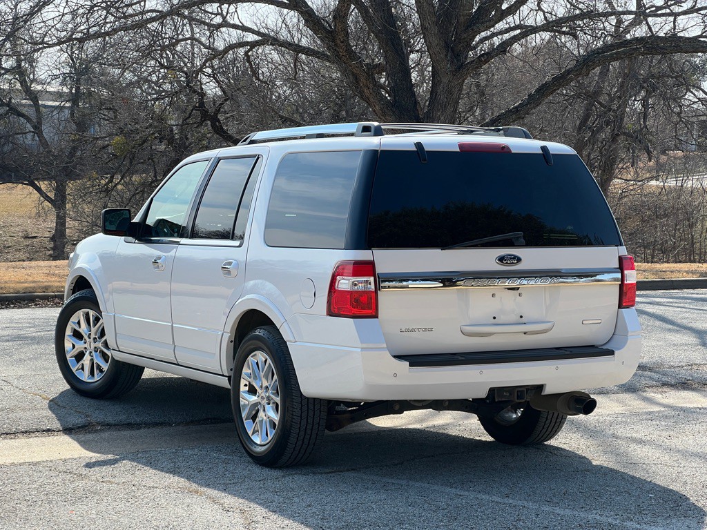 2016 Ford Expedition Image 3