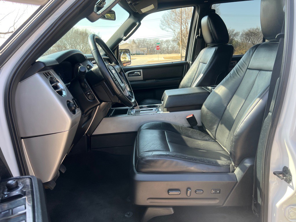 2016 Ford Expedition Image 10