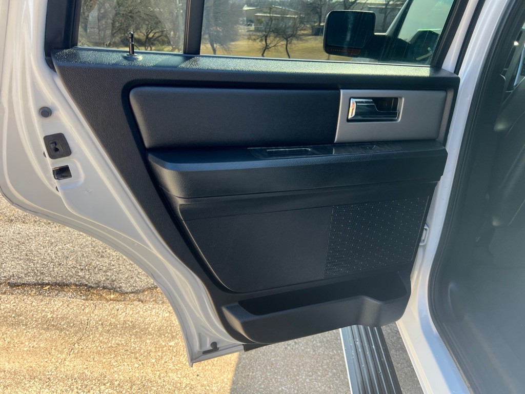 2016 Ford Expedition Image 14